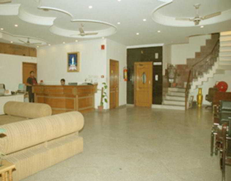 Hotel O Grand Central Дели Экстерьер фото