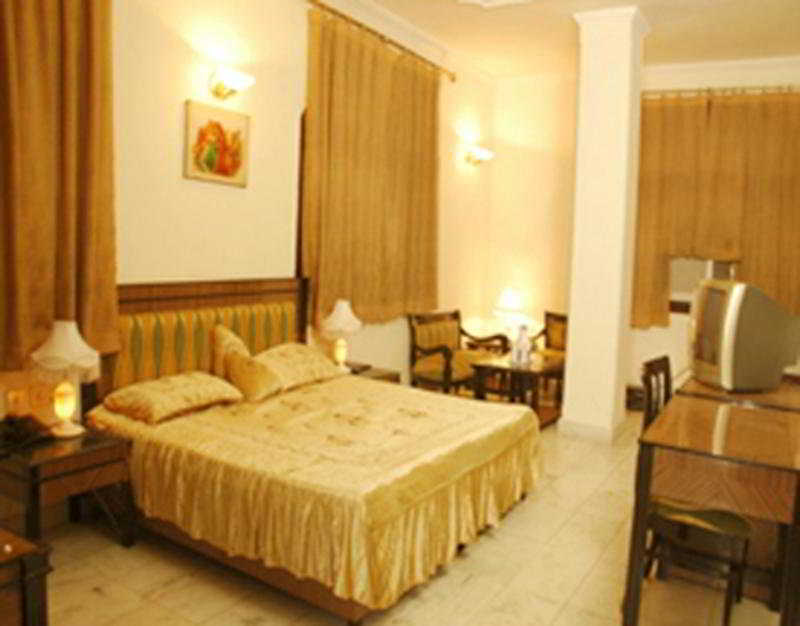 Hotel O Grand Central Дели Экстерьер фото